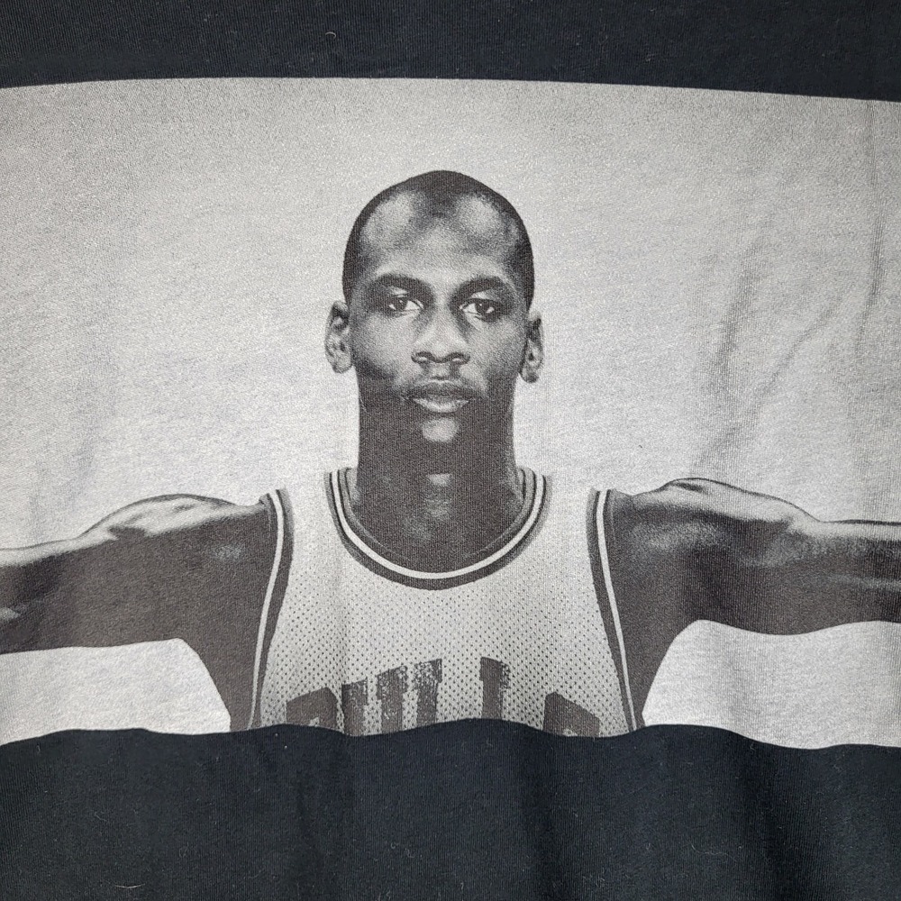 RARE Young Michael Jordan Outstretched Arms Tshirt Men XL Black Wings Collector - Picture 4 of 7